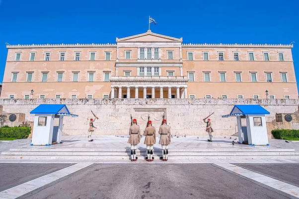 Рис. 15. Парламент Греции