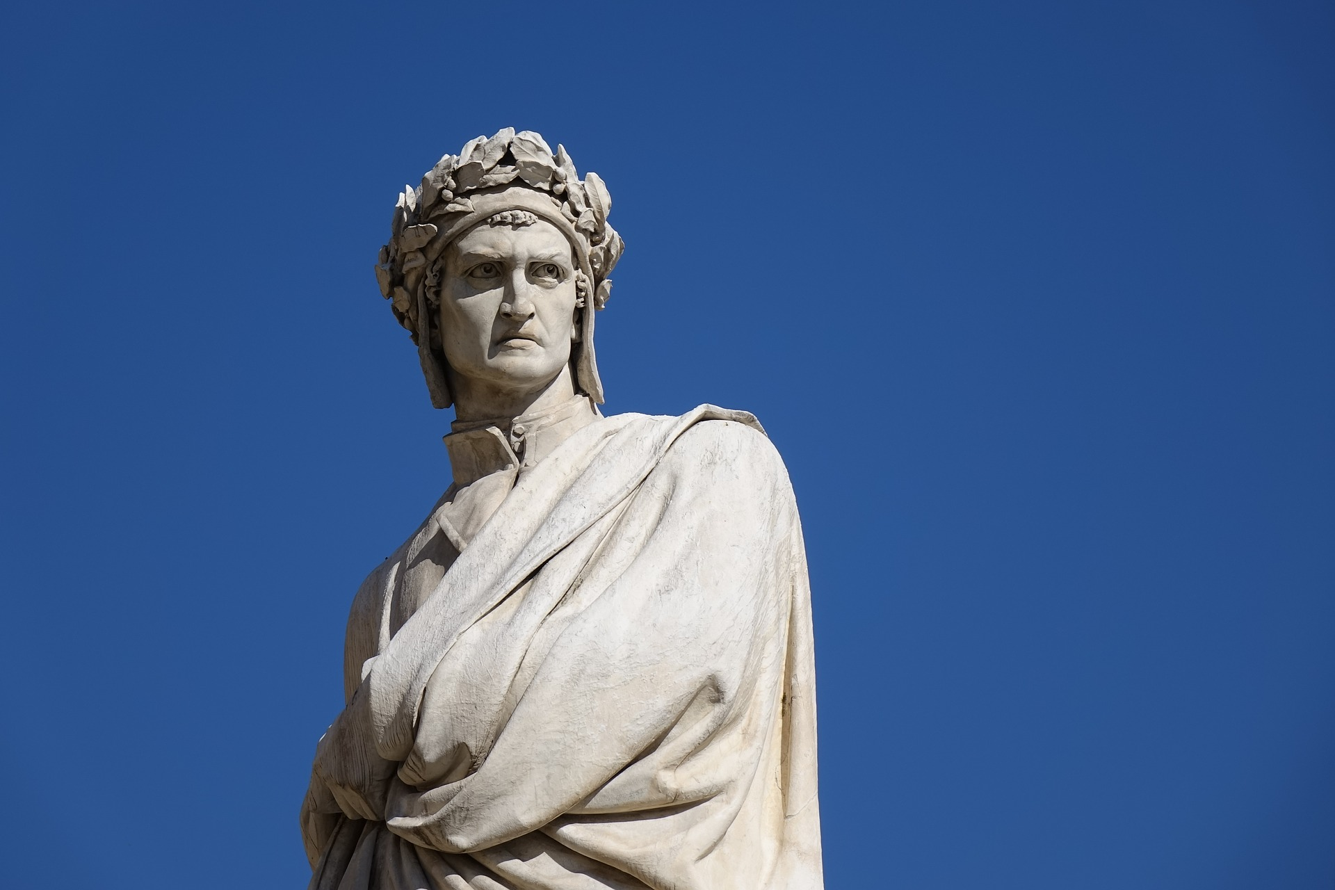 Рис. 1. Памятник Данте Алигьери во Флоренции